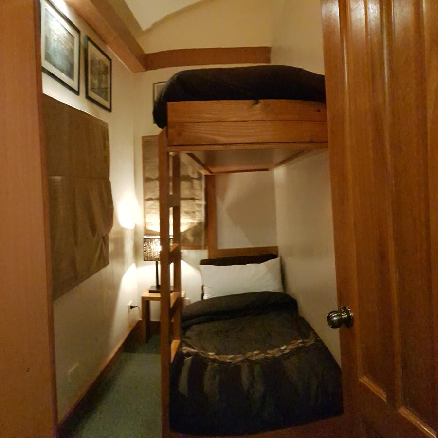 Stay Amare Villa Maria 2 Баколод Экстерьер фото